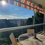 Beautiful 2-bedroom With Sea View In Appartamento