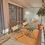Appartamento Beautiful 2-bedroom With Sea View In Antibes