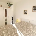 Beautiful 2-bedroom With Sea View In *