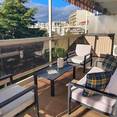 Beautiful 2-bedroom With Sea View In *
